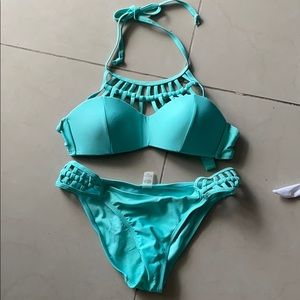 Adorable swim suit worn once- 💕